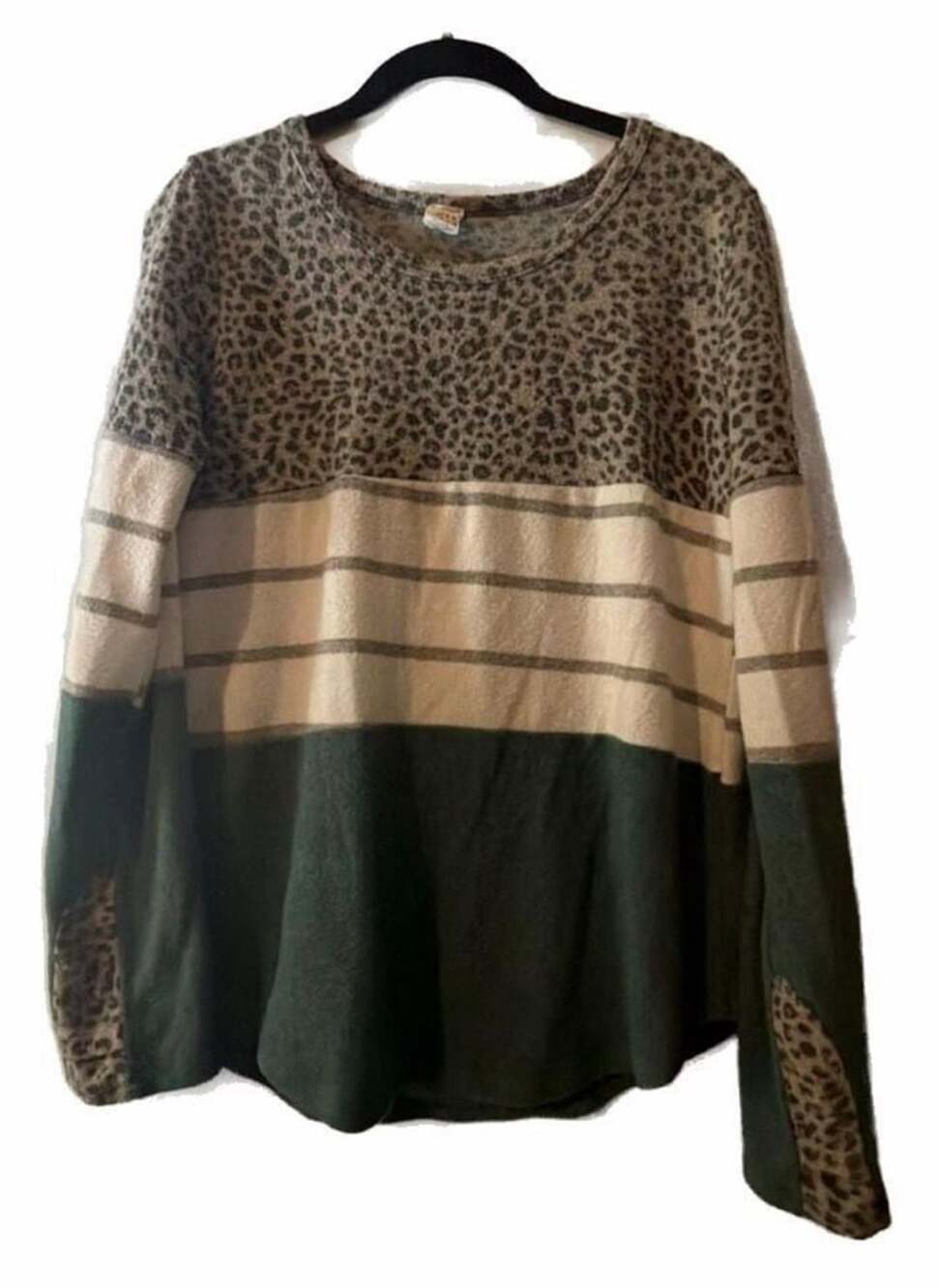 7th Ray Green Leopard Print Fleece Pullover Sweatshirt Small